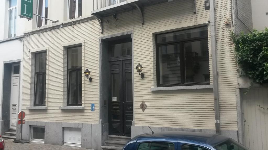 Hotel Queen Mary Bruksela Zewnętrze zdjęcie