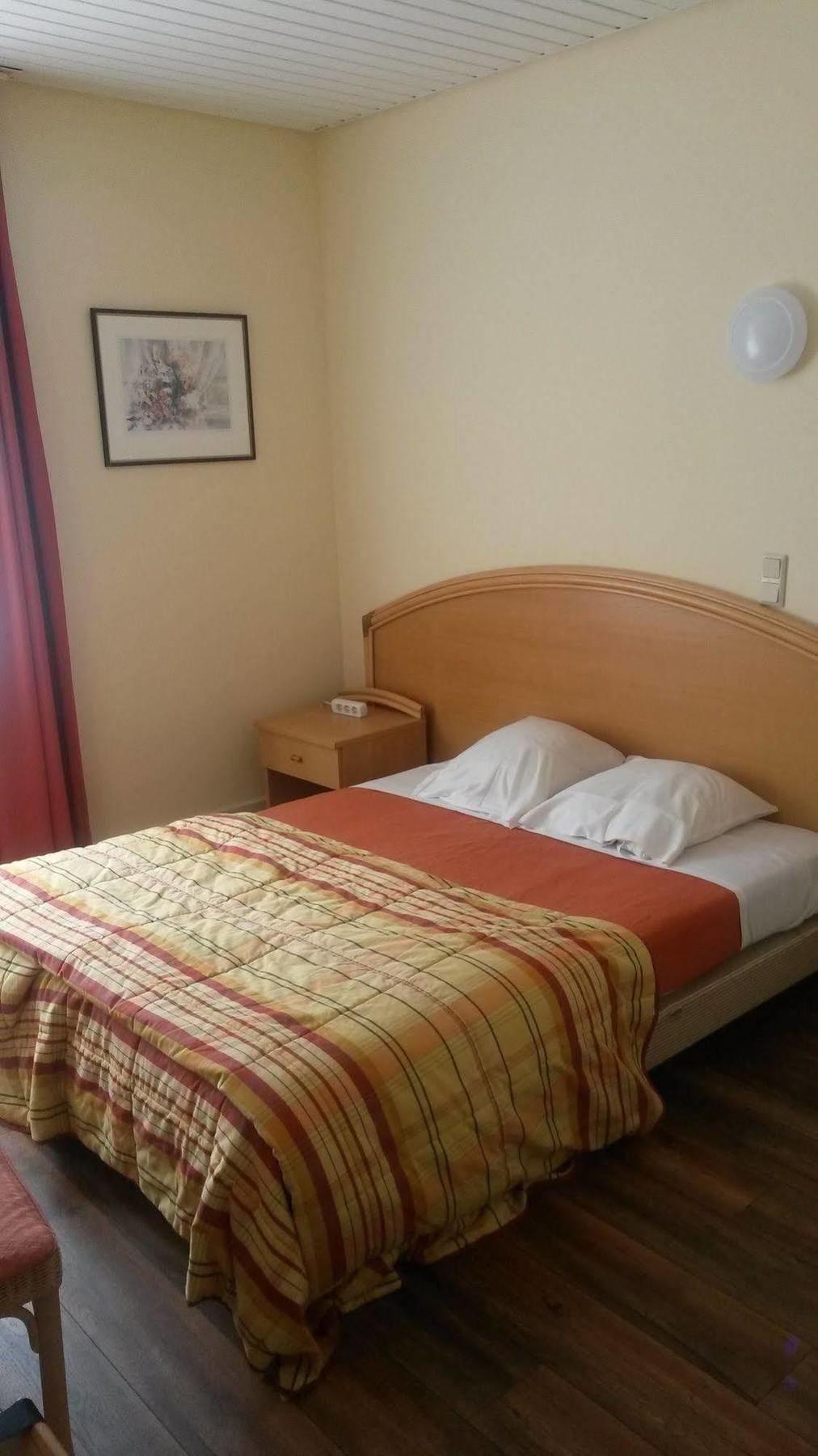 Hotel Queen Mary Bruksela Zewnętrze zdjęcie