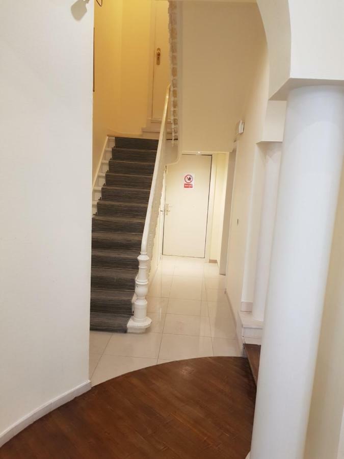 Hotel Queen Mary Bruksela Zewnętrze zdjęcie